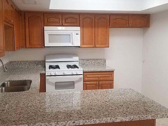 3rd image of 3816 Remount Dr
