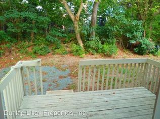 405A S Merritt Mill Rd, Chapel Hill, NC 27516