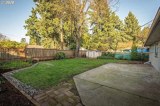 18641 NE Everett Ct — Photo 3
