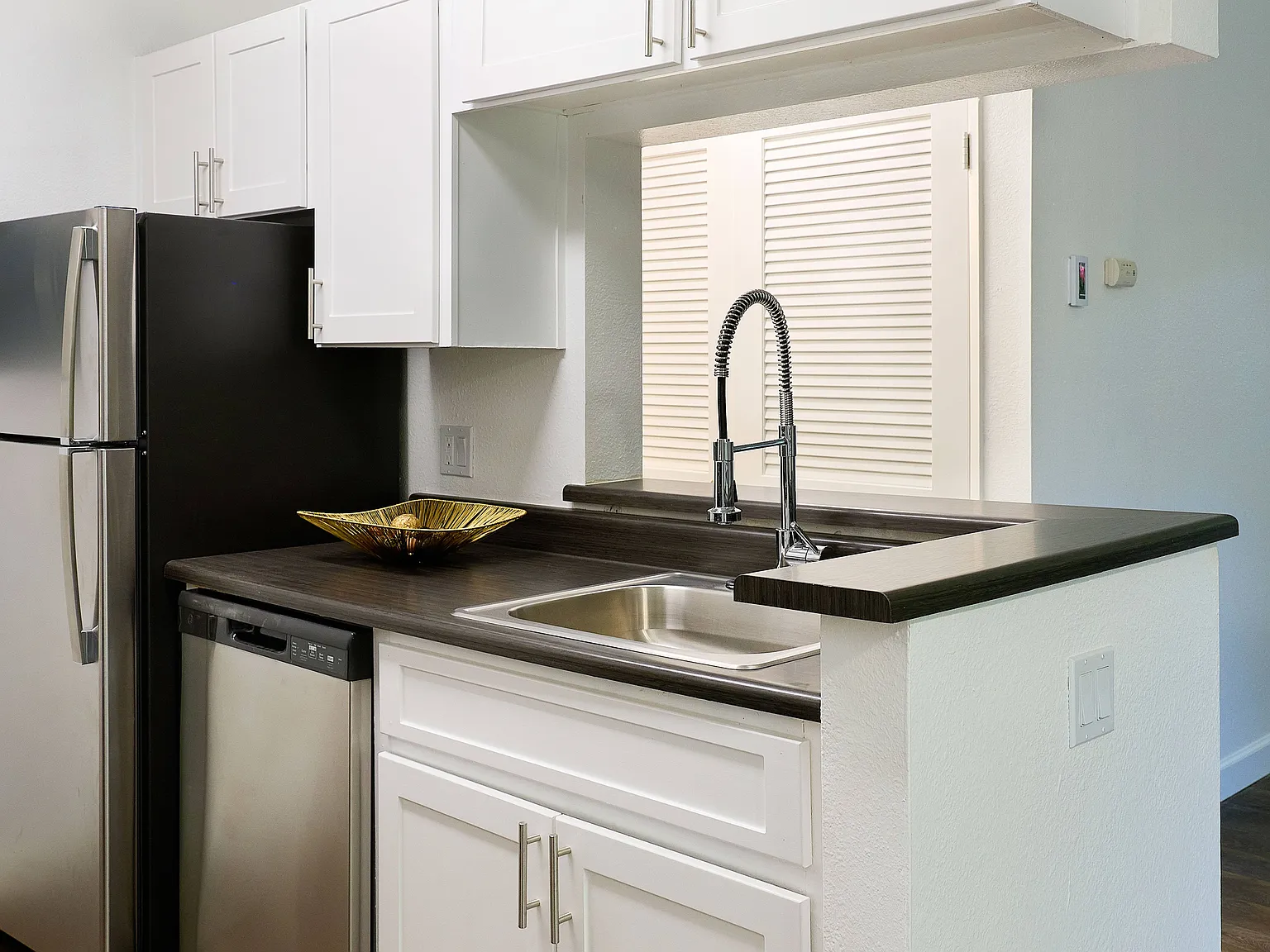 Monte Vista Apartments — Photo 3
