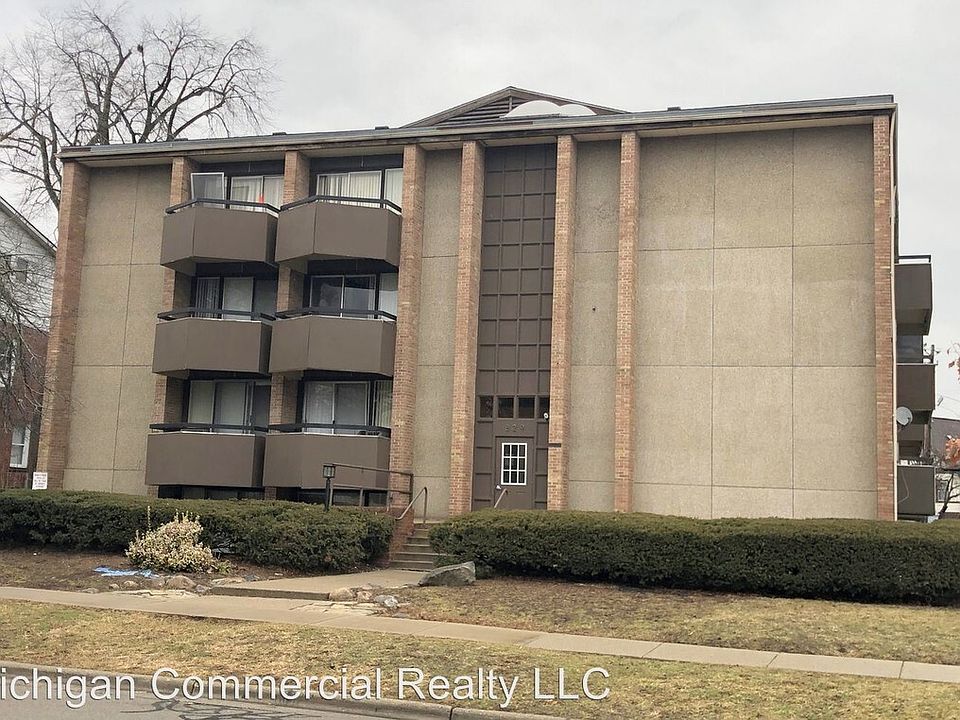 1st image of 829 Tappan St #103