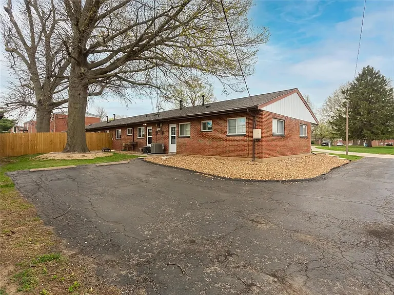 3860 Brittany Cir #3864 — Photo 9