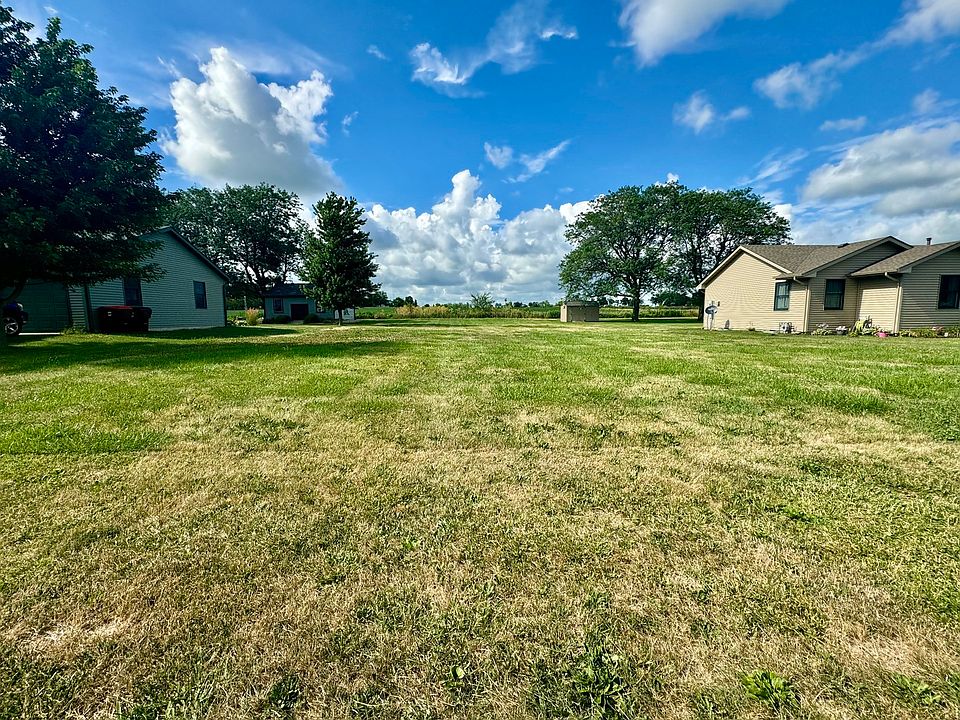 2nd image of 108 Fox Run Ct
