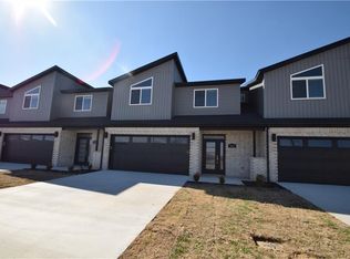 421 Azurite Rd, Centerton, AR 72719