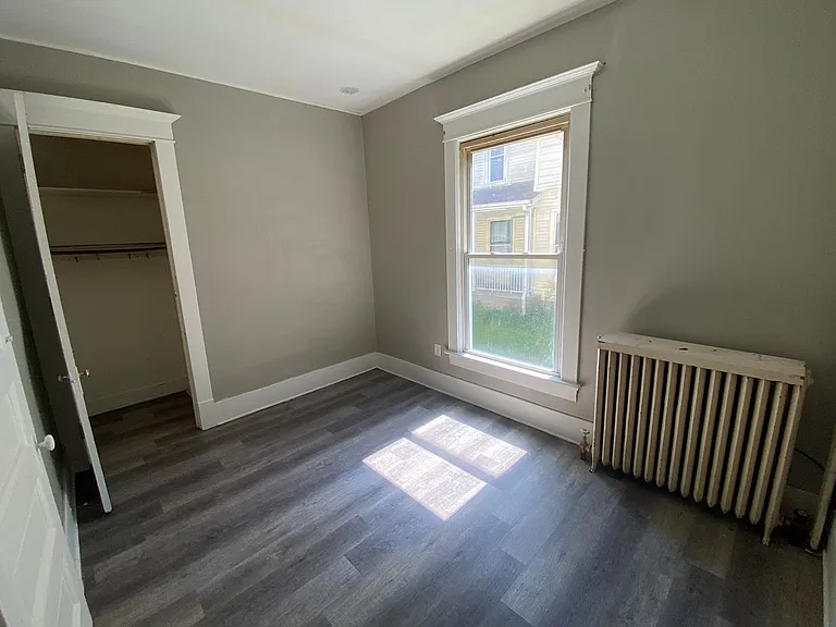 402 S Main St — Photo 11