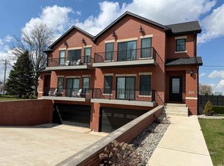 1610 N Shore Dr, Rochester, IN