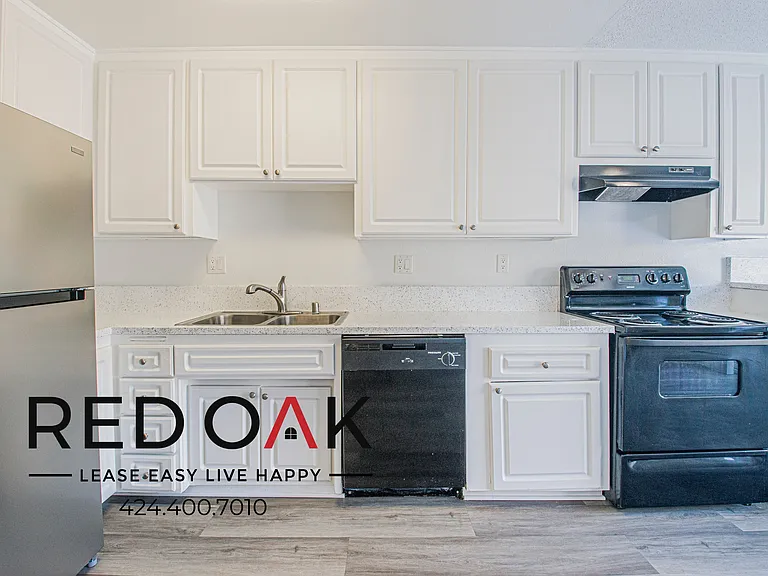 151 Drake St #28B — Photo 11