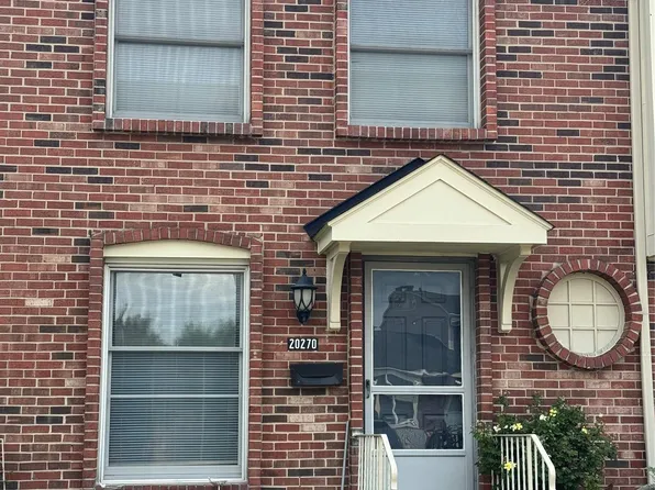 20270 S Great Oaks Cir #252, Clinton Township, MI 48036