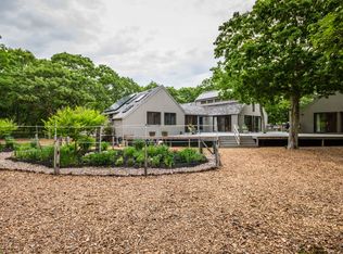24 S Roger Rd, Edgartown, MA 02539