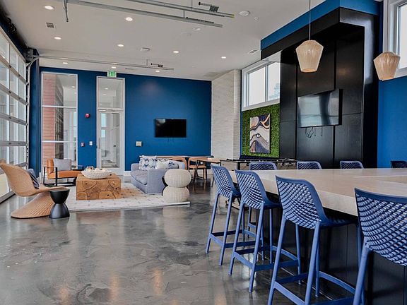 From casual meals to cozy lounging, the sky lounge gives you room to relax your way.