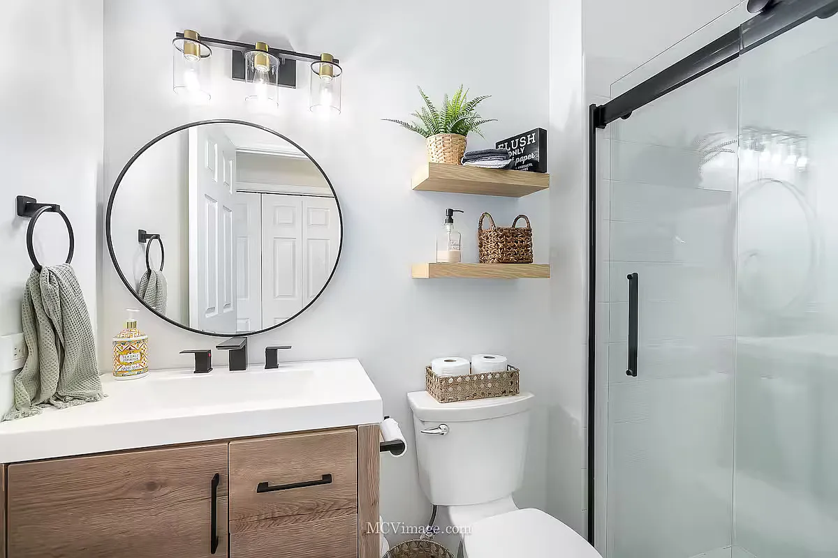 2 bed, 1100 sqft, $4,200 — Photo 3