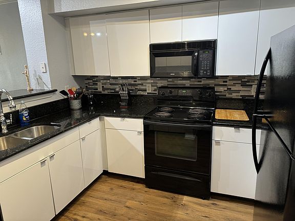 4th image of 204 E South St #1-1055-1