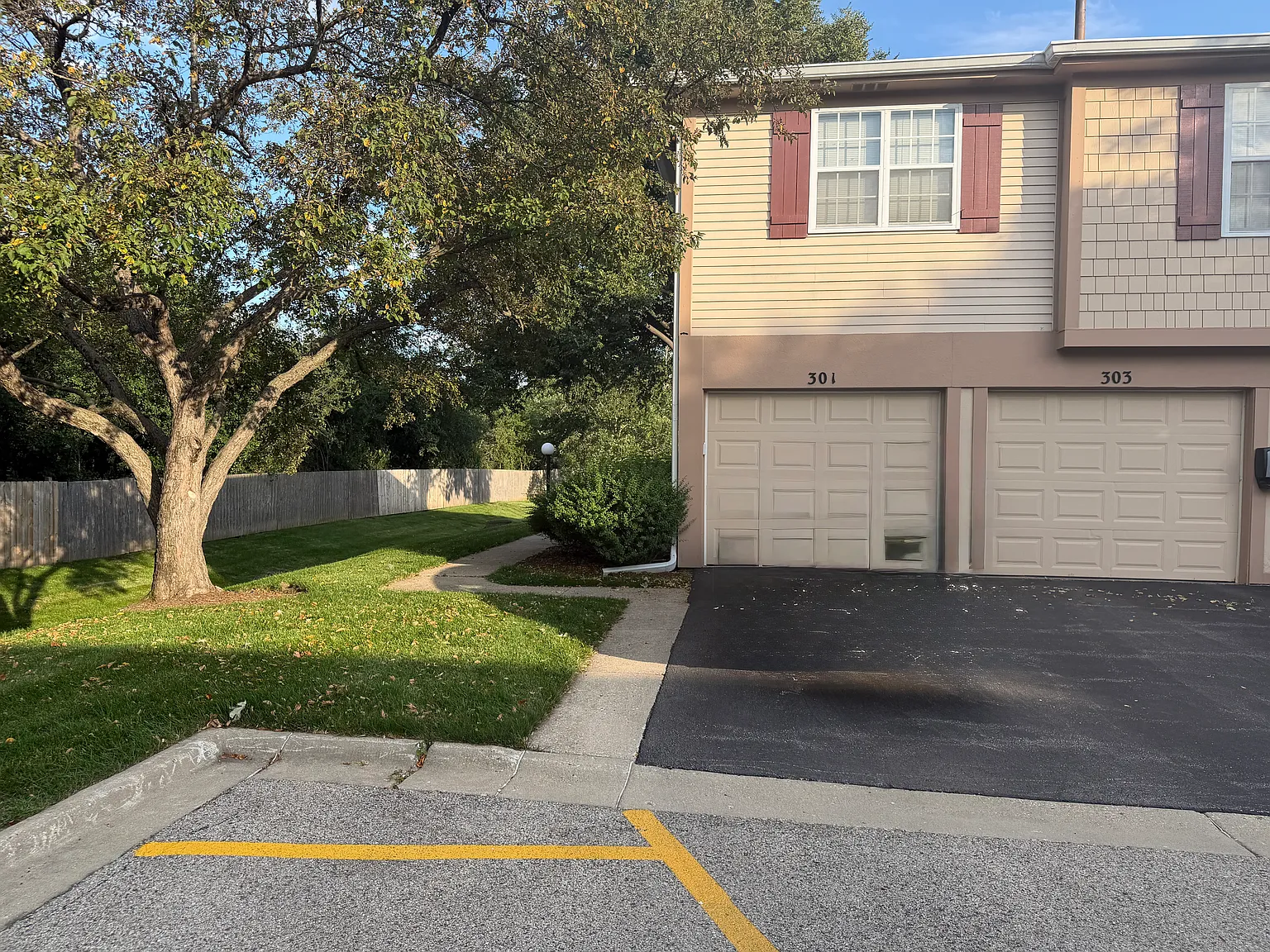 3 bed, 1.5 bath, 1248 sqft, $2,200 — Photo 1