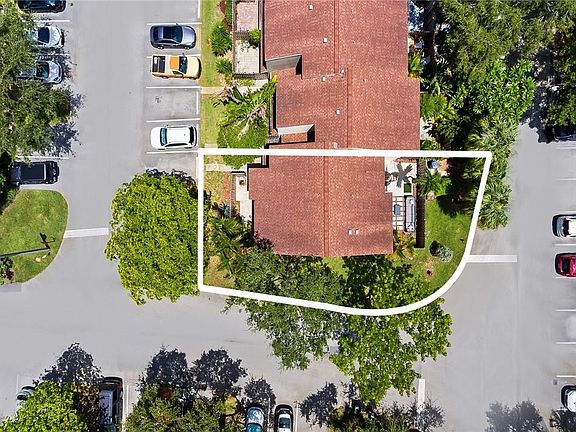 2nd image of 324 City View Dr