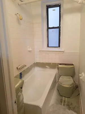 Rented by Allen Harris, LREB | media 25