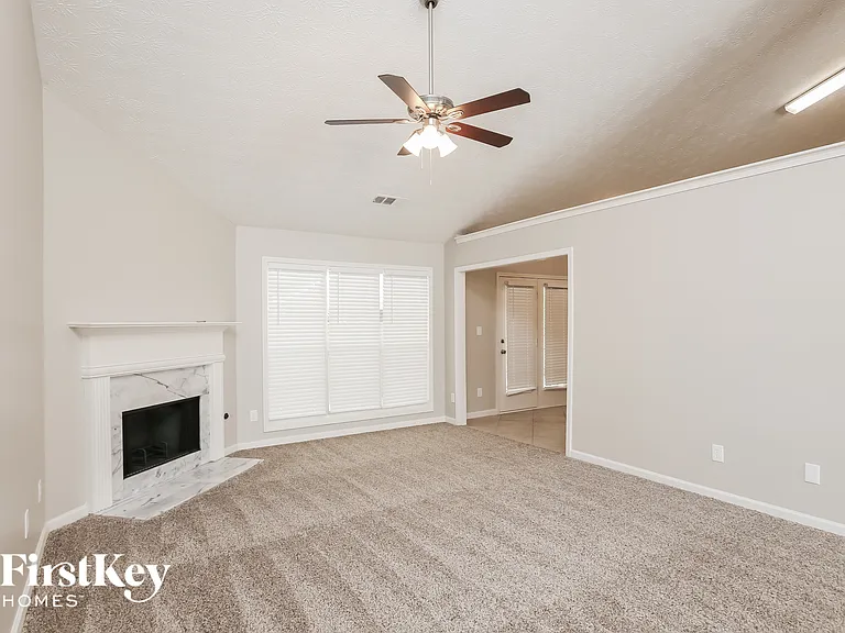 510 Sunnyside Dr — Photo 3