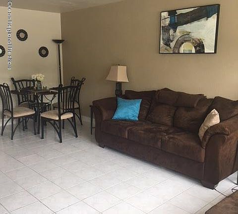 4th image of 454 Lonna Ct