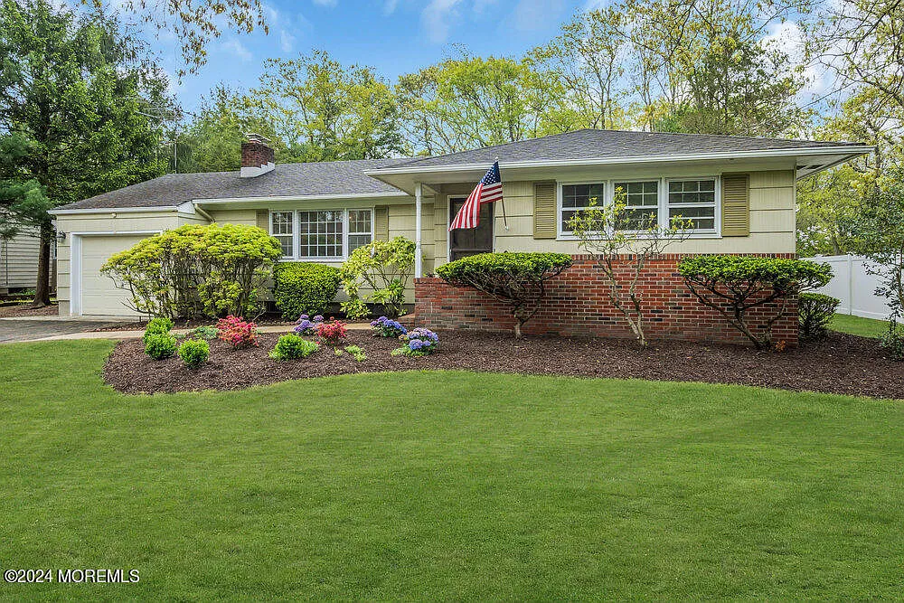 117 Foxwood Terrace photo 1