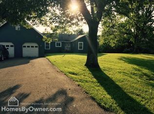 4971 Elmers Turn St, Pinckney, MI 48169