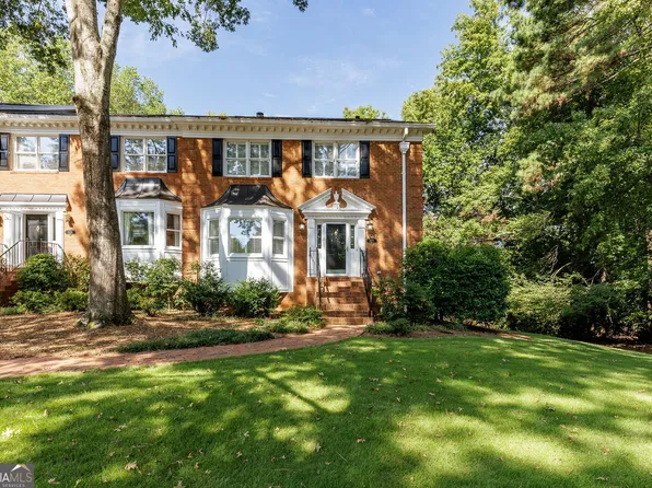 5377 Trentham Dr, Dunwoody, GA 30338