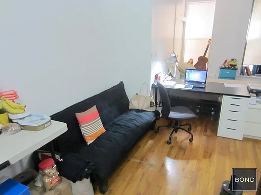 Rented by Bond New York | media 9