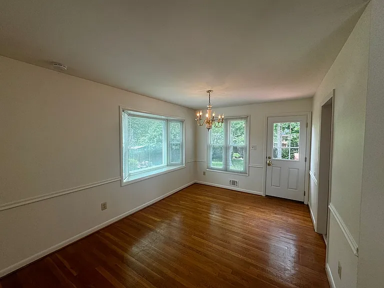 2508 Saint John Pl — Photo 13