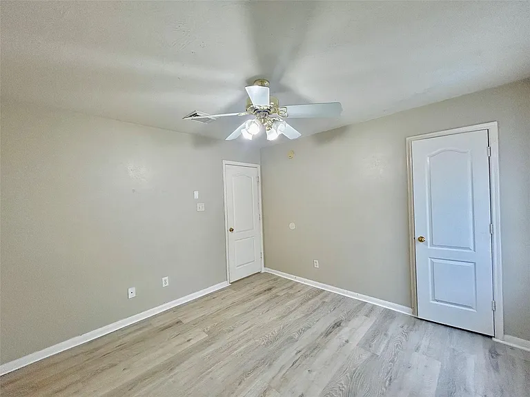 6535 Silky Moss Dr — Photo 27