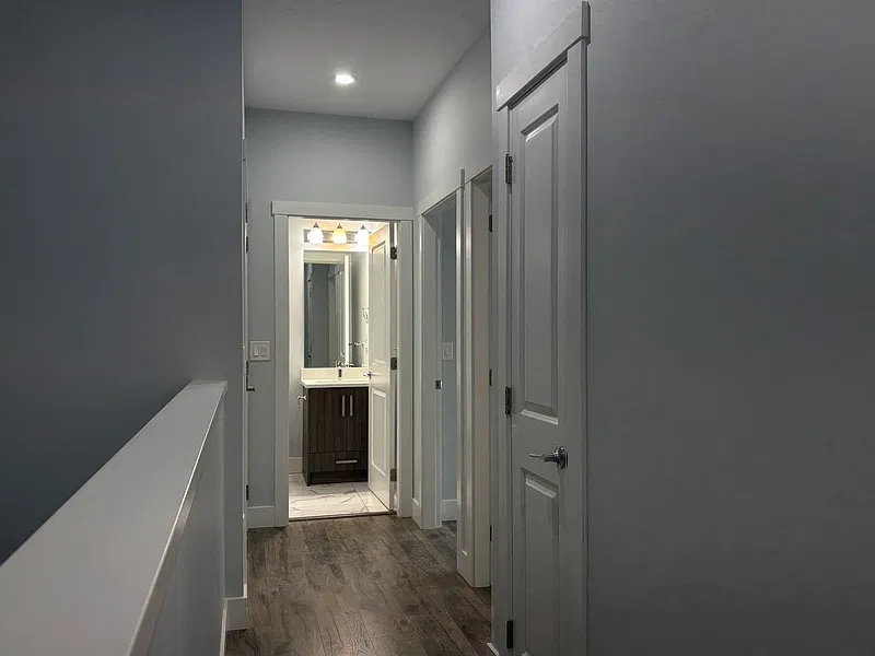 3 bed, 2.5 bath, $2,700 — Photo 2