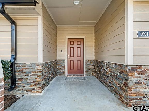 3rd image of 815 E Grande Blvd Building D-104