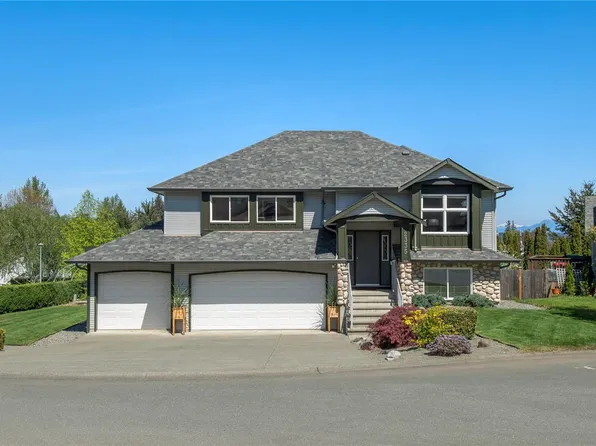 2335 Strawberry Pl, Campbell River, BC V9H 1T6