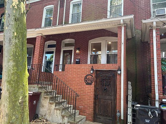 2nd image of 110 Winchester Pl