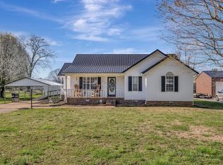 817 7th St, Lawrenceburg, TN 38464