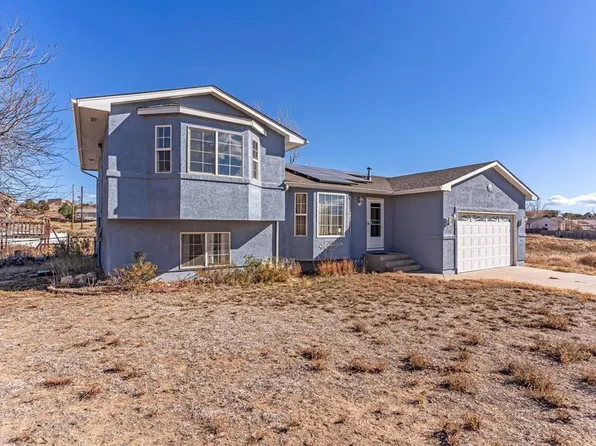 179 W Greenway Pl, Pueblo West, CO 81007