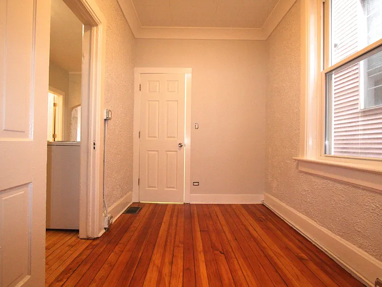 2525 N Wayne Ave #1F — Photo 7