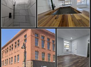 124 S 2nd St #204, Knoxville, IA 50138