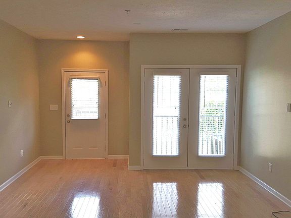5th image of 6620 Reserve Dr