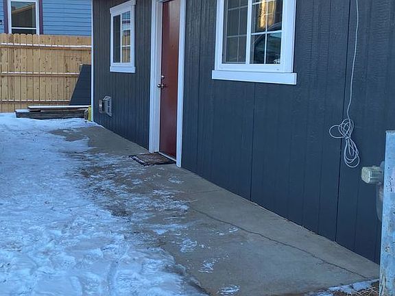 2nd image of 413 S 6th St #8230599