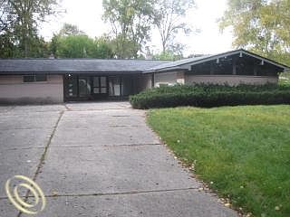 1st image of 25576 Forestview Dr