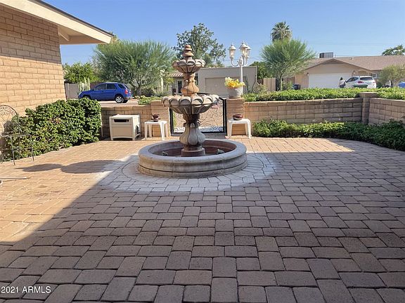 3rd image of 120 E El Caminito Dr
