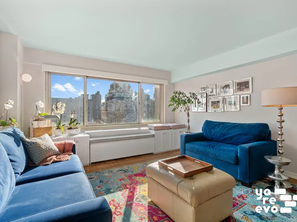 60 Riverside Drive image 1 of 10