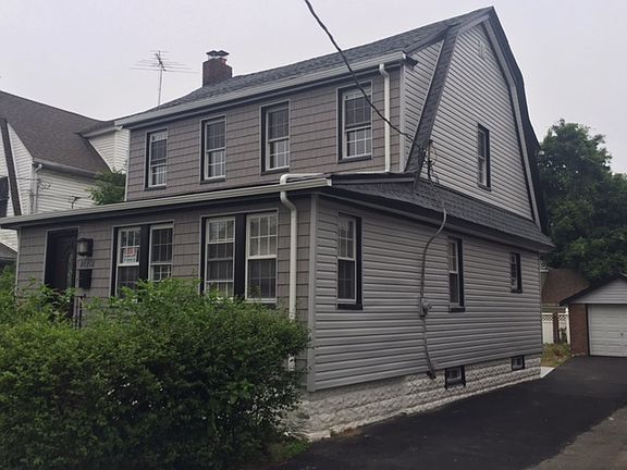 3rd image of 202-00 101 Ave