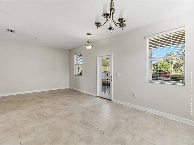 11686 Epic Ave — Photo 6