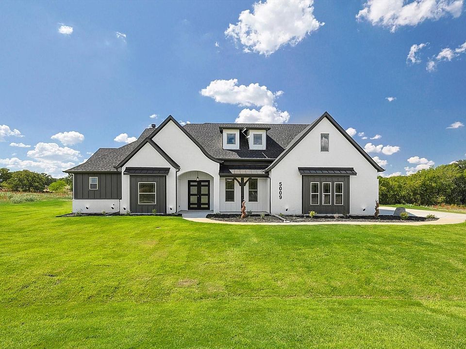 1st image of 5009 Glenoaks Ct