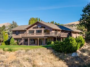 135 Heather Ln, Wenatchee, WA 98801