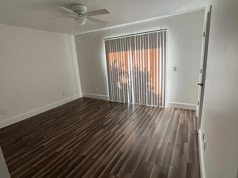 2607 Lagoon Knl — Photo 7