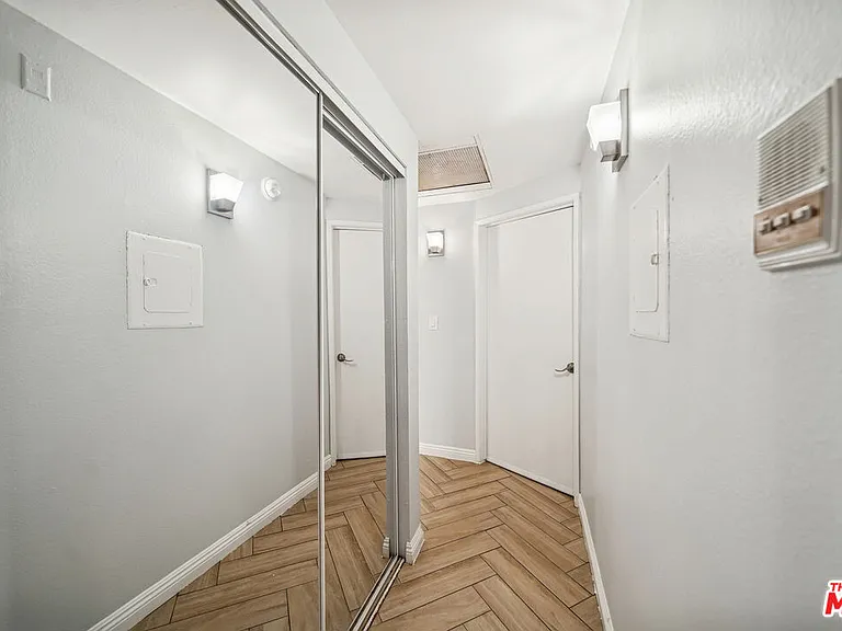 5715 W Olympic Blvd #103 — Photo 8