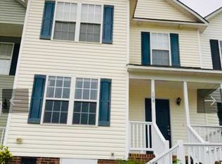 108 Piccadilly Ct, Clayton, NC 27520