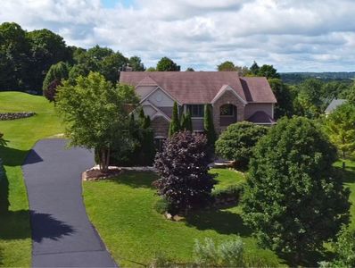 585 Overlook Pass, Fredonia, WI, 53021