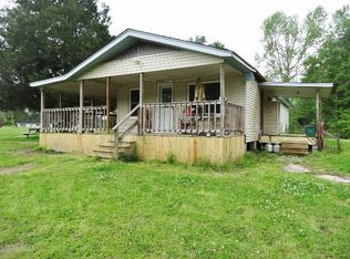 42 Padgett Rd, Hineston, LA 71438