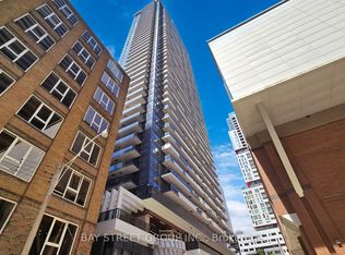 38 Widmer St #2110, Toronto, ON M5V 1X1